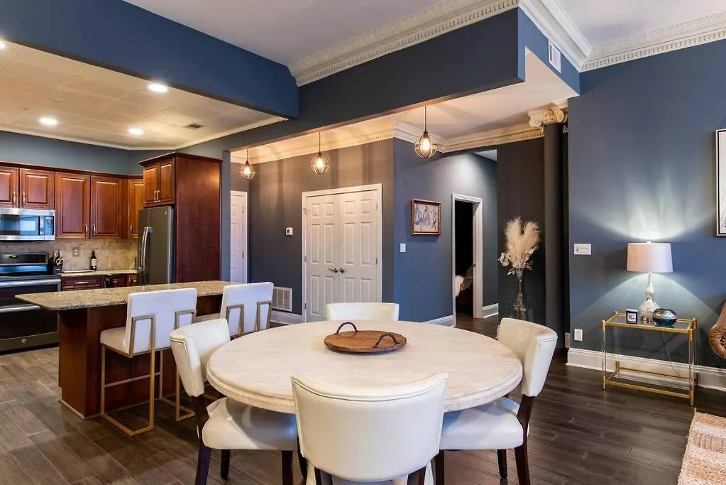 Lägenhet Downtown Sophistication/ Two Bedroom / Two Bath Louisville