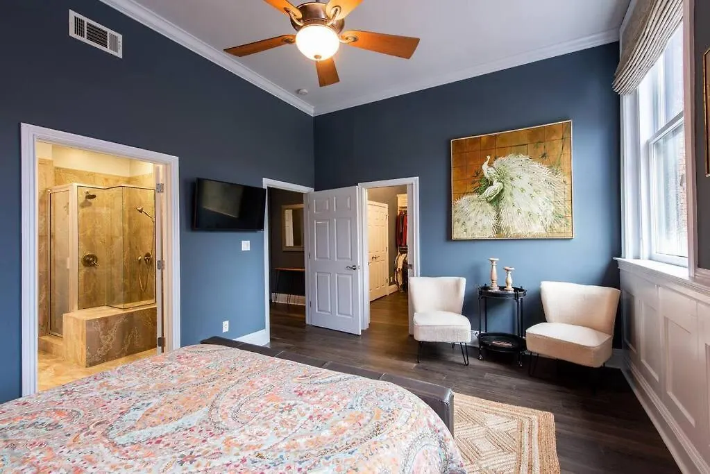 Downtown Sophistication/ Two Bedroom / Two Bath Louisville Lägenhet