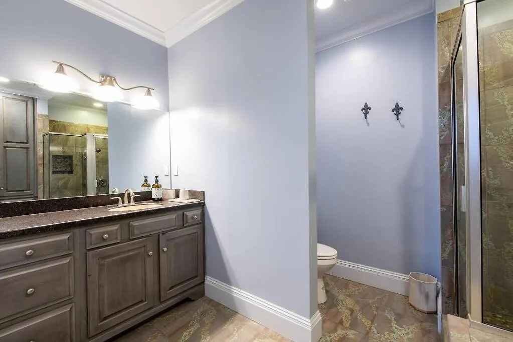 Apartman Downtown Sophistication/ Two Bedroom / Two Bath Louisville